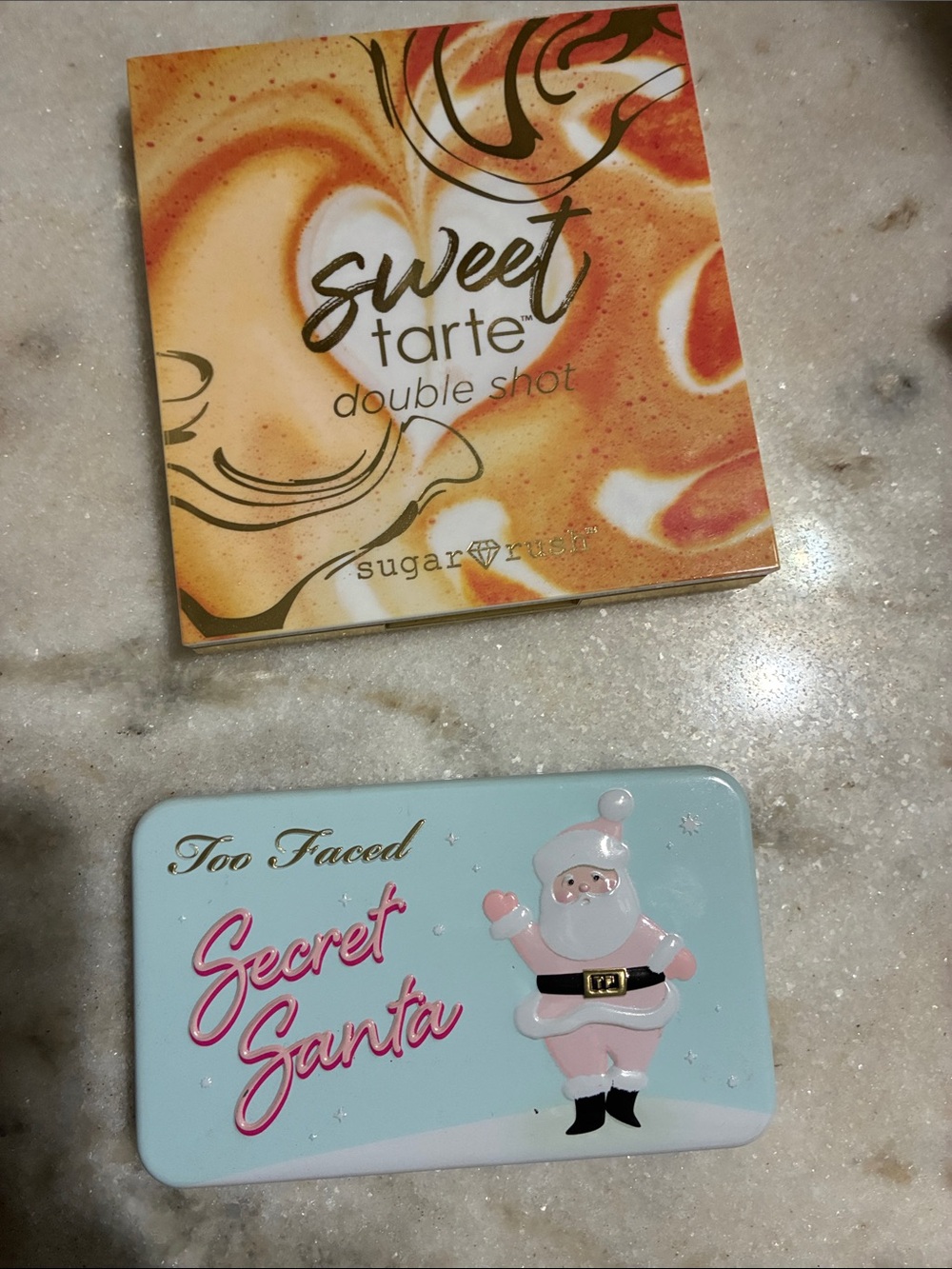2 eyeshadow palettes